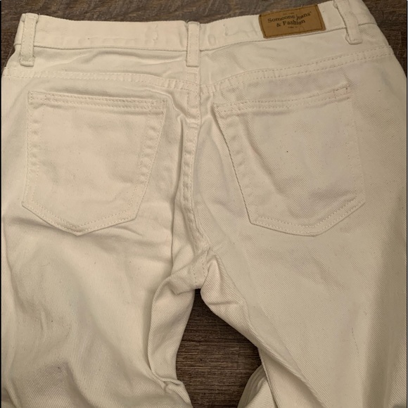 White Ripped Jeans - Picture 4 of 7